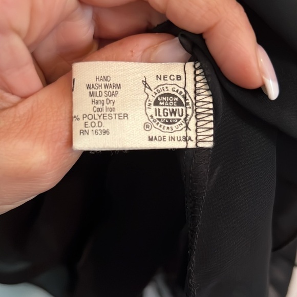 Sexy vintage floral black and red night gown - size medium - Picture 6 of 7